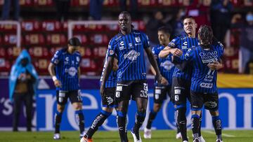 during the game Queretaro vs Guadalajara, corresponding to eleventh round of the Torneo Apertura Grita Mexico A21 of the Liga BBVA MX, at La Corregidora Stadium, on September 29, 2021.
 
 &amp;lt;br&amp;gt;&amp;lt;br&amp;gt;
 
 durante el partido Queretar