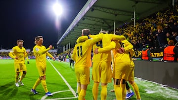 Soccer Football - UEFA Champions League - Play Off - First Leg - Bodo/Glimt v Inter Milan - Aspmyra Stadion, Bodo, Norway - February 18, 2026 Bodo/Glimt's Jens Petter Hauge celebrates scoring their second goal with teammates Thomas Andersen/NTB via REUTERS ATTENTION EDITORS - THIS IMAGE WAS PROVIDED BY A THIRD PARTY. NORWAY OUT. NO COMMERCIAL OR EDITORIAL SALES IN NORWAY.