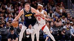 El pívot vuelve a conseguir unas cifras extraordinarias y los Nuggets remontan 22 puntos a los Raptors para ponerse a tiro del liderato de la Conferencia Oeste.