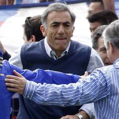 El polémico inicio de gestión de Aguad como gerente de la U