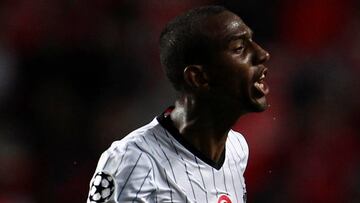 Talisca: "El Benfica pagó los salarios a todos menos a mí"