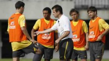 Marcelo, con 20 a&ntilde;os, en los Juegos de 2008 con Dunga.