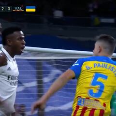 Paulista pierde la cabeza con Vinicius: recordó a la de Pepe con Casquero