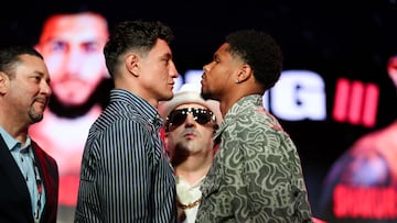 Camar¨®n Zepeda y Shakur Stevenson en su primer cara a cara.
