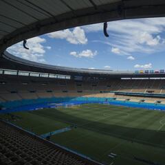 La UEFA da la máxima puntuación al criticado césped de La Cartuja