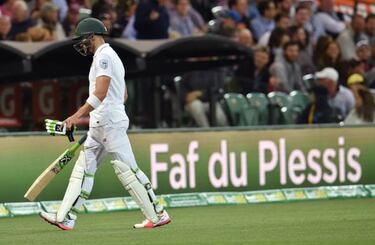 Australia exert grip on third test against South Africa