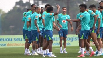 Endrick gets playful smacks from teammates in Brazil’s latest training session
