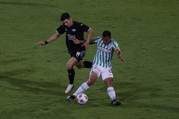 Nacional clasificó a la fase de grupos de la Copa Libertadores tras vencer a Libertad y estará en el grupo de Nacional de Uruguay, Universidad Católica de Chile y Argentinos Juniors de Argentina.