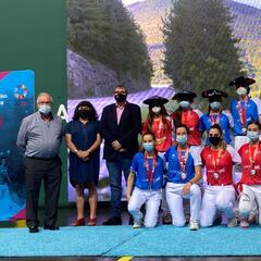 Salsamendi-Ruiz de Larramendi y Arraiza-Gaminde, con las txapelas del Comunidad Foral de Navarra