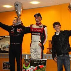Ander Vilariño se hace con el título de la NASCAR europea