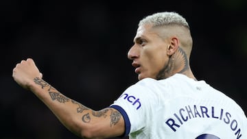 Richarlison, jugador del Tottenham, celebra un gol ante el Brentford.