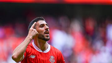Joao Dias celebrates his goal 2-1 of Toluca the 5th round match between Toluca and Atletico de San Luis as part of the Liga BBVA MX, Torneo Apertura 2024 at Nemesio Diez Stadium on August 25, 2024 in Toluca, Estado de Mexico, Mexico.