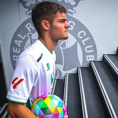 Un mes sin Peio Canales