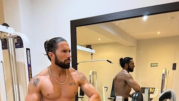 Poncho de Nigris en una sesión de ejercicio en un gimnasio.