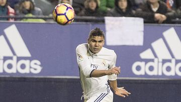 Casemiro ve tarjeta y se pierde el partido contra el Alavés