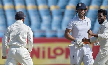 Joe Root hits 11th Test ton as England settle in against India