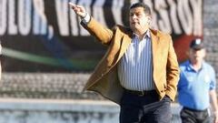 Aravena: "Tengo la ilusión de dirigir algún día a la Católica"