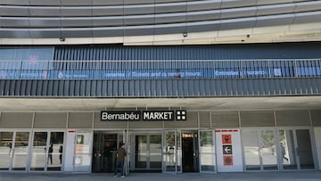 The new food hall at the famous Real Madrid stadium is open for business and offers a top-level gastronomic experiences.