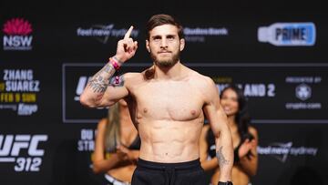 Aleksandre Topuria en el pesaje del UFC 312.