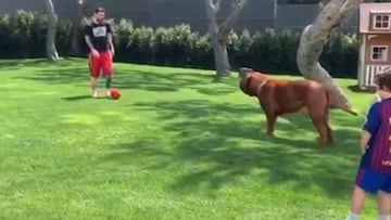 Messi jugó a la pelota con sus hijos, Thiago y Mateo, y ¡con su perro, Hulk!
