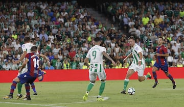 2-0. Fabián Ruiz marcó el segundo tanto.