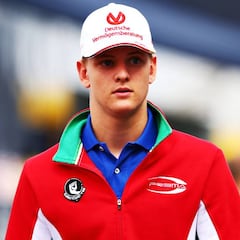 Hamilton sobre Schumacher Jr: "Él ya piensa en ganarnos"
