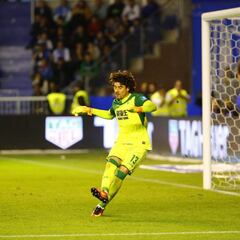 Ochoa y el Granada se siguen hundiendo en La Liga