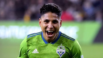 El delantero mexicano de Los Angeles FC no pudo hacer nada esta noche, lo neutralizaron y el equipo angelino qued&oacute; a deber mucho en su casa.