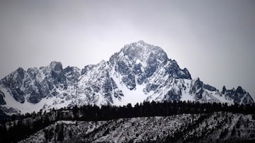 An avalanche killed three respected figures in the world of snow—and a fourth is in critical condition—as they waited for a helicopter.