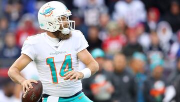 El choque de dos generaciones por un solo lugar detrás del centro de los Dolphins será una de las historias a seguir en la pretemporada.