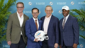 Mike McDaniel ser&aacute; el decimocuarto head coach en la historia de los Miami Dolphins al tomar el lugar que qued&oacute; disponible tras el despido de Brian Flores.