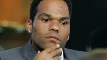 El Manchester City ficha a Sylvinho y a Lescott