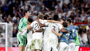 26/10/25 PARTIDO PRIMERA DIVISION
REAL MADRID - BARCELONA
ALEGRIA FIN DE PARTIDO PIÑA