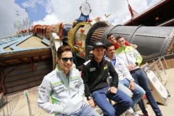 Antes del GP de Le Mans Hayden, Redding, di Meglio, Torres, Zarco y Aegerter han disfrutado de un divertido día  en Disneyland París.