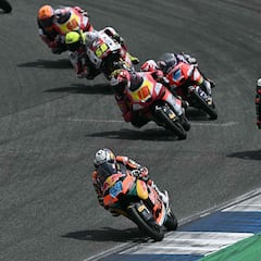 Pole de Bertelle con récord delante de Piqueras