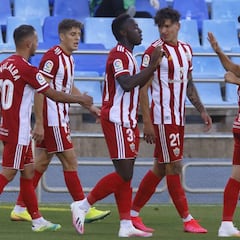 El Almería también asalta La Romareda