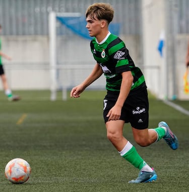 El Racing ficha a Javi García, la sensación de la Tercera cántabra