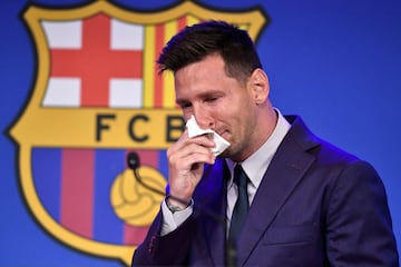 Messi, muy emocionado durante la rueda de prensa. 