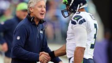 Pete Carroll y Russell Wilson, de los Seattle Seahawks.