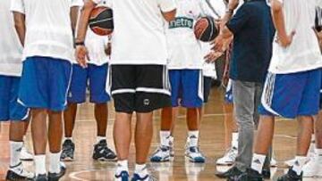 <b>PREPARACIÓN EN CASA. </b>Tras regresar de Andorra, el Madrid ha seguido entrenándose en Las Rozas.