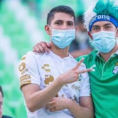 La afición de Santos realizó caravana previo al duelo contra Cruz Azul
