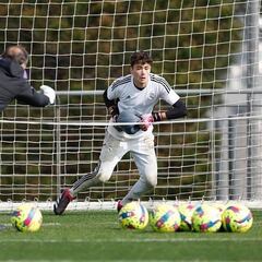El Madrid ata a su portero del futuro