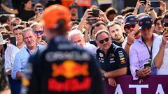 BUDAPEST, HUNGARY - JULY 23: Jos Verstappen, Red Bull Racing Team Consultant Dr Helmut Marko and Red Bull Racing Team Principal Christian Horner looks on as Race winner Max Verstappen of the Netherlands and Oracle Red Bull Racing celebrates in parc ferme during the F1 Grand Prix of Hungary at Hungaroring on July 23, 2023 in Budapest, Hungary. (Photo by Dan Mullan/Getty Images) // Getty Images / Red Bull Content Pool // SI202307230729 // Usage for editorial use only // 