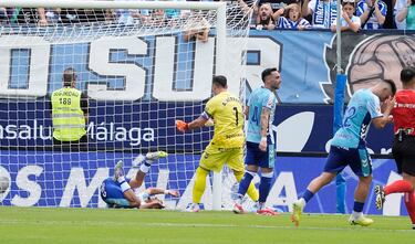 El Málaga resucita y Jauregi firma una locura