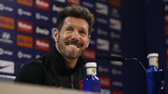 Simeone durante una rueda de prensa del Atl&eacute;tico.