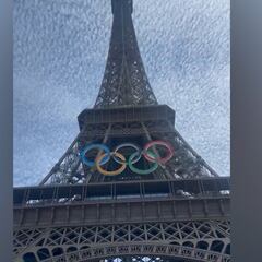 Man climbs Eiffel Tower, prompting evacuation hours before closing ceremony