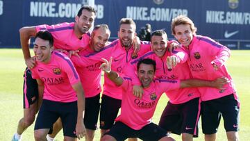 El Barcelona nunca ha jugado de rosa en el campo, pero sí ha utilizado este color como camiseta de entrenamiento. Fue un éxito en la tienda del club.