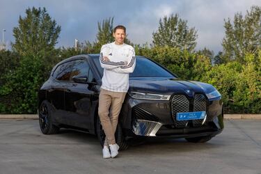 BMW iX xDrive50 - 108.450 euros.