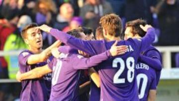 La Fiorentina gana y no afloja en su persecución al Inter