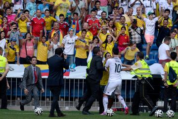 22 de julio de 2014 | El jugador colombiano concentr¨® a 40.000 personas en el estadio Santiago Bernab¨¦u en su primer d¨ªa vestido de blanco.